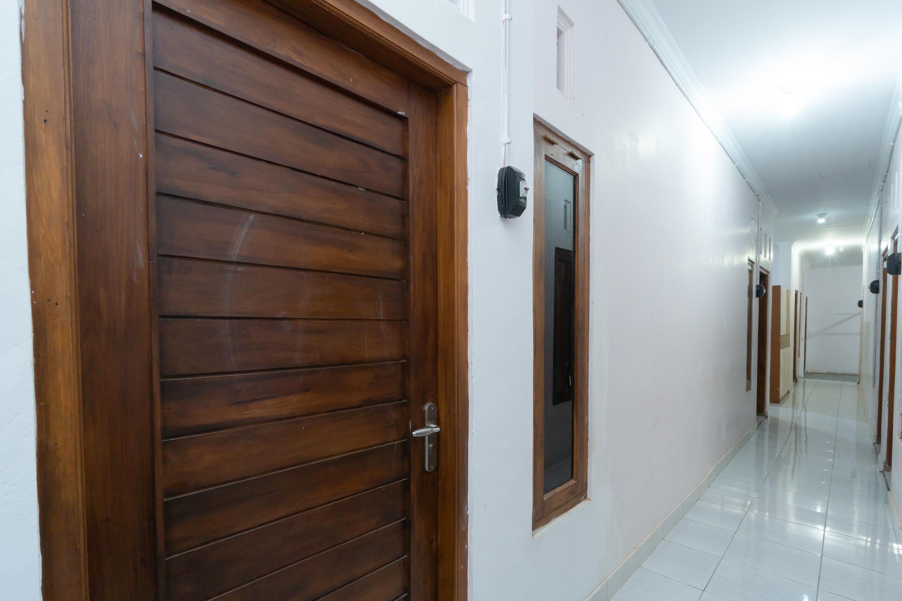 Reddoorz Syariah At Falisha Umy Ngabean Esterno foto